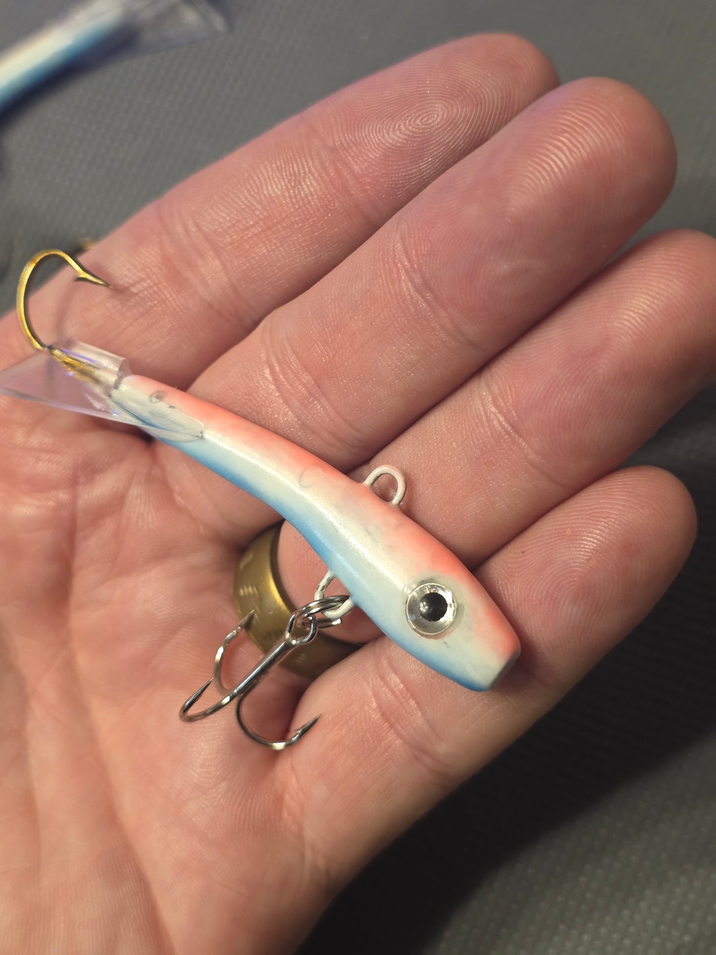 3/4 Ounce "Glowing Merica" Fishgasm Flyer
