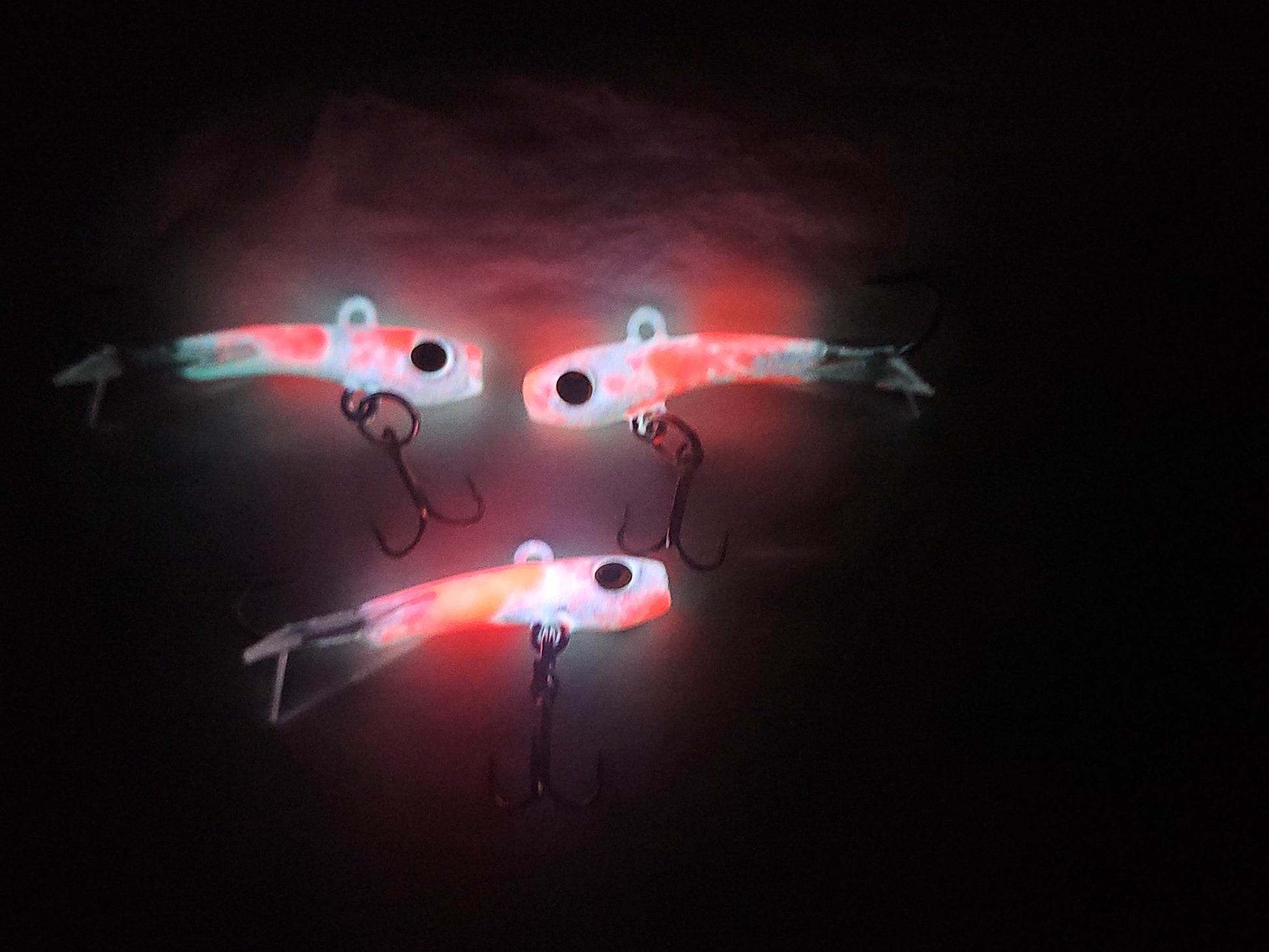 1/4 Ounce Fishgasm Flyer Bloody Koi (Glows red!) – Fishgasm Outdoors LLC